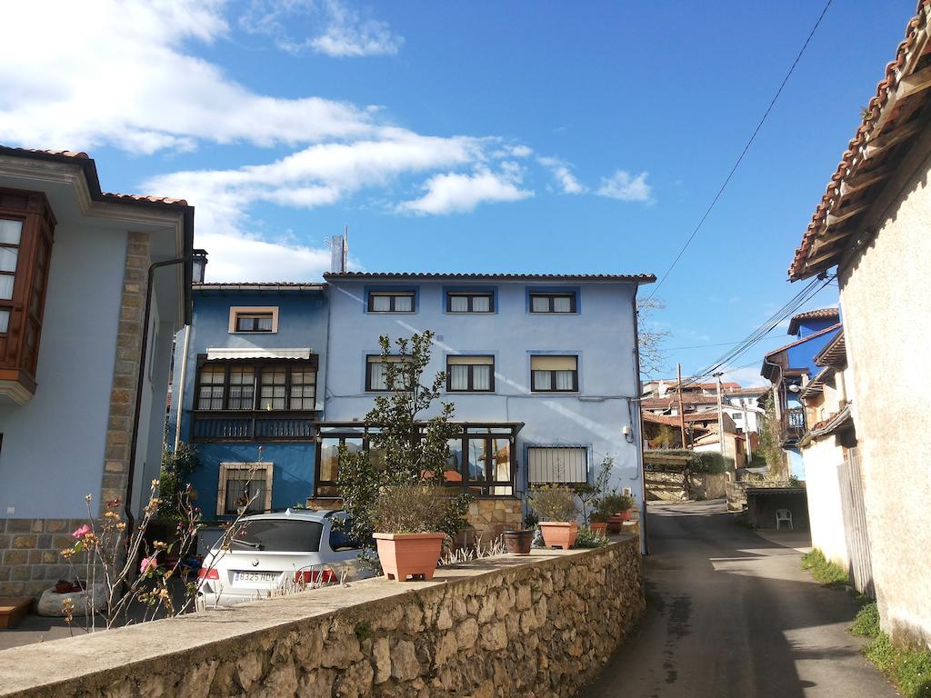 Hotel Casa Marivi Niembro Exterior foto