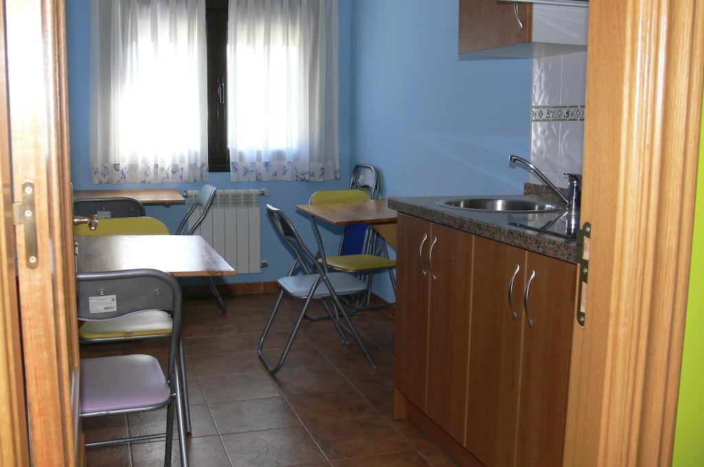 Hotel Casa Marivi Niembro Zimmer foto